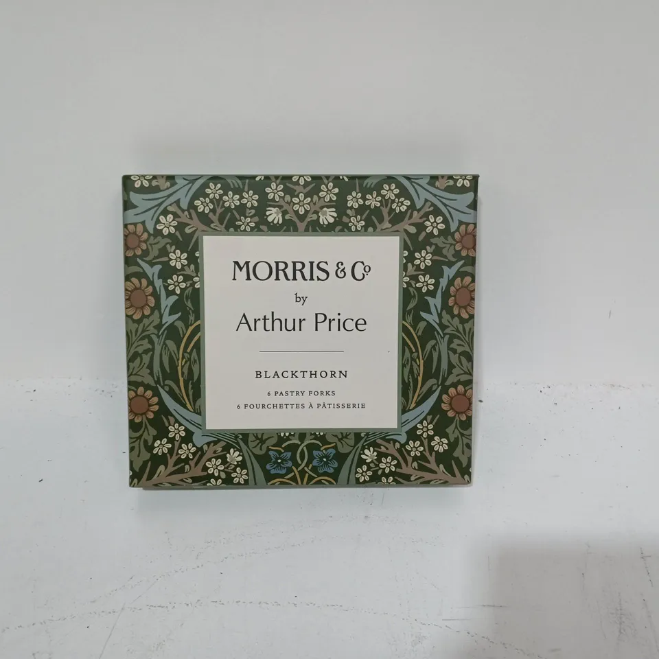 BOXED MORRIS & CO BY ARTHUR PRICE BLACKTORN PASTRY FORKS