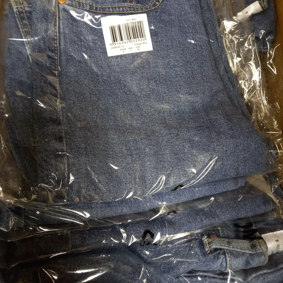 BOX OF APPROX 20 BRAND NEW COTTON:ON STRAIGHT STRETCH JEANS - COOGEE BLUE SIZE AUS 6
