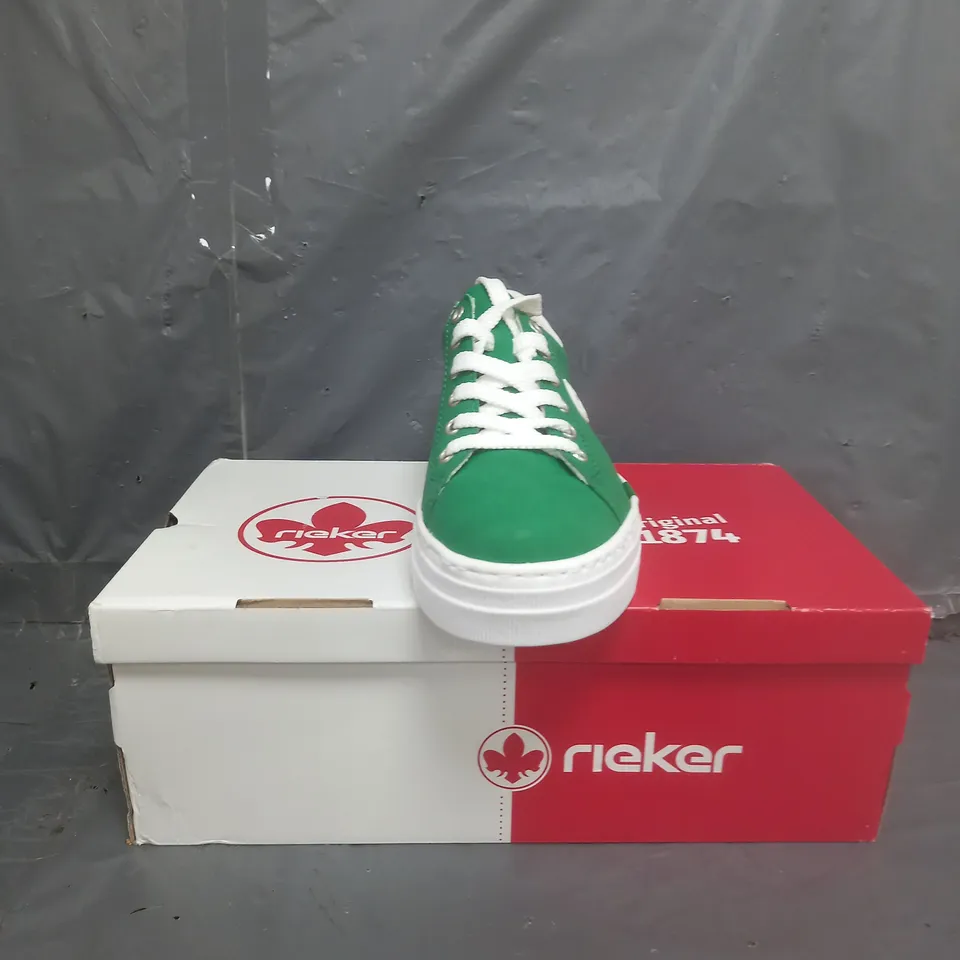 RIEKER PLATFORM TRAINERS GREEN SIZE 6