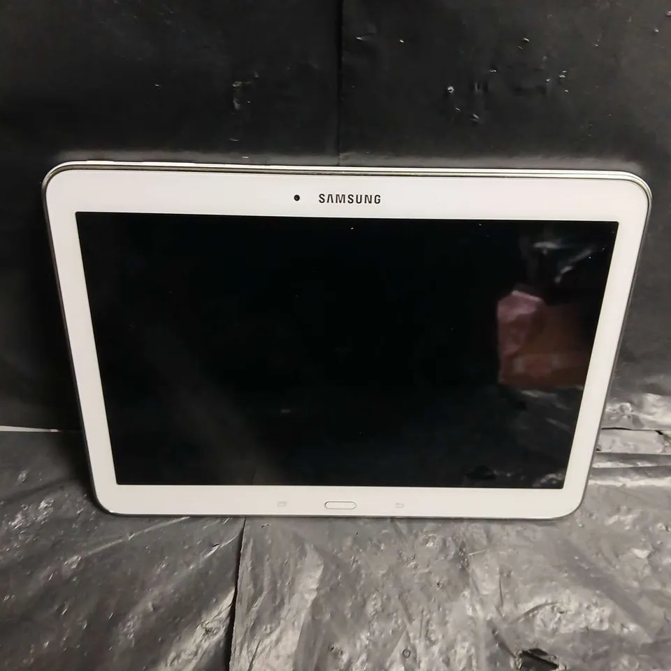 SAMSUNG GALAXY TAB 4 - MODEL SM-T530