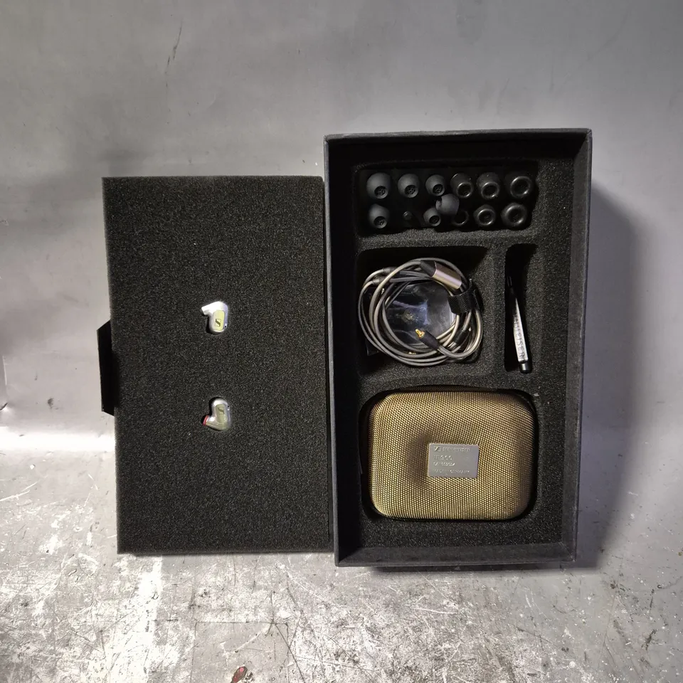 BOXED SENNHEISER IE 900 IN EAR HEADPHONES 