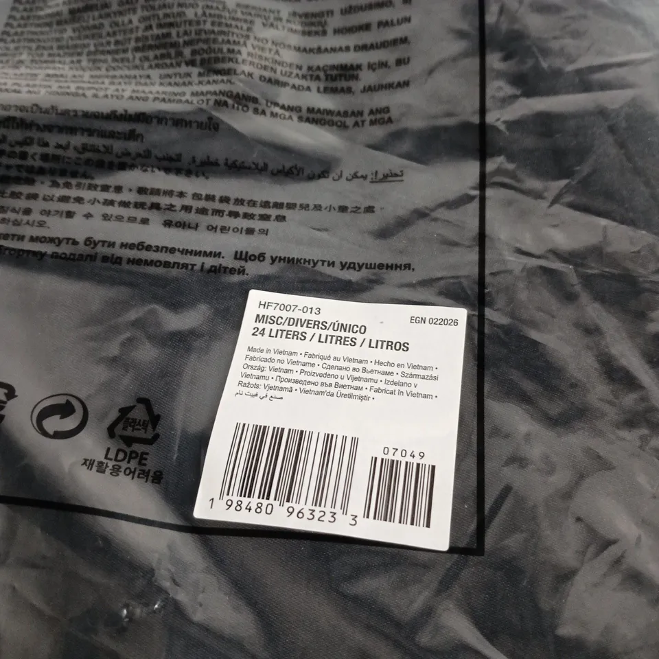 NIKE BLACK 24L BACK PACK TAGGED
