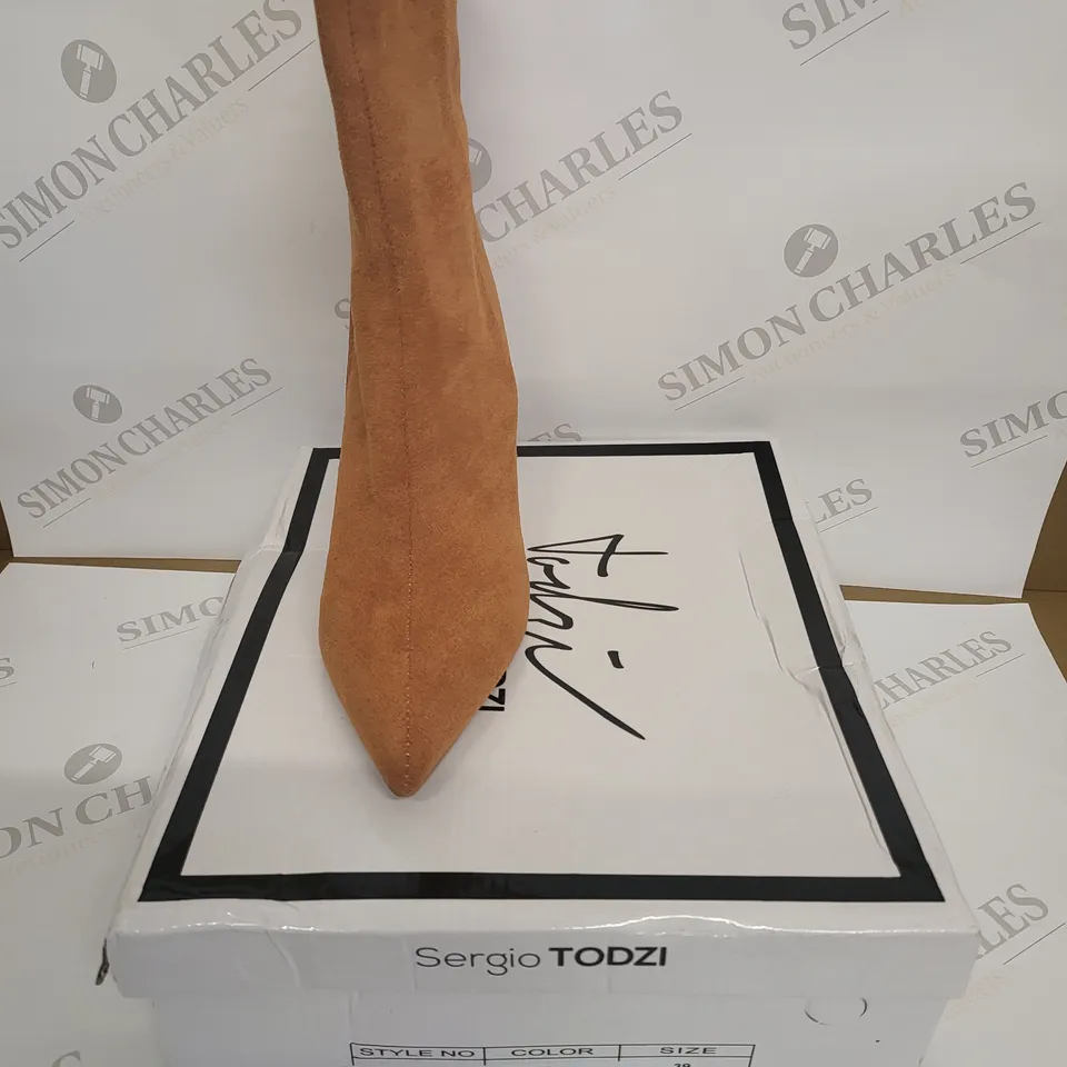 BOXED SERGIO TODZI CAMEL HEELED ANKLE BOOTS - SIZE 39
