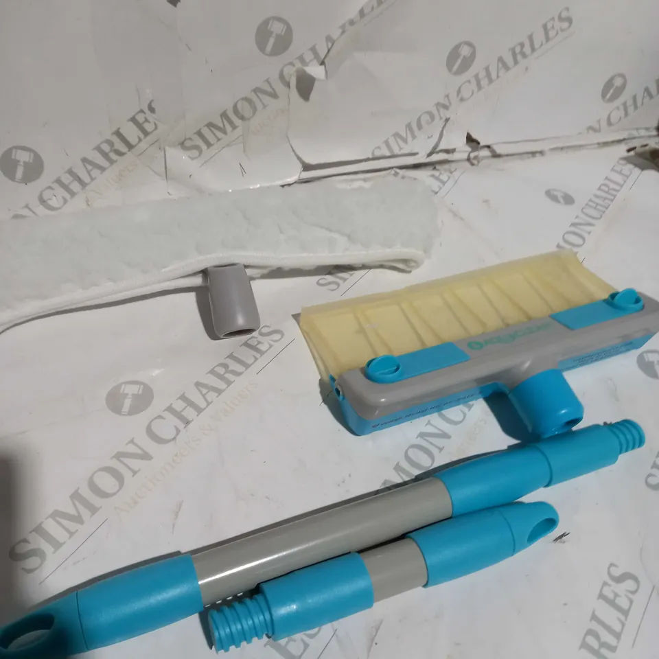 OUTLET AQUACLEAN FLEXIBLE SQUEEGEE WINDOW & GLASS CLEANING SYSTEM