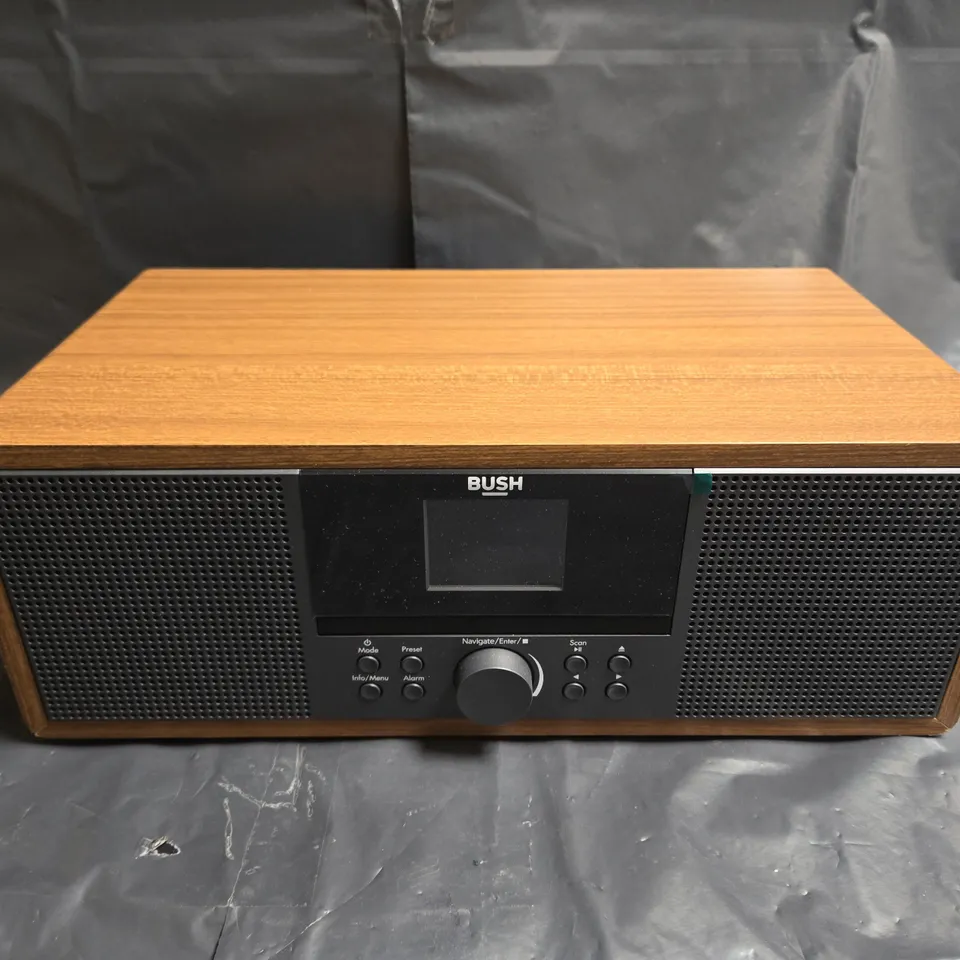 BOXED BUSH DAB+ /DAB DIGITAL FM RADIO WITH CD PLAYER
