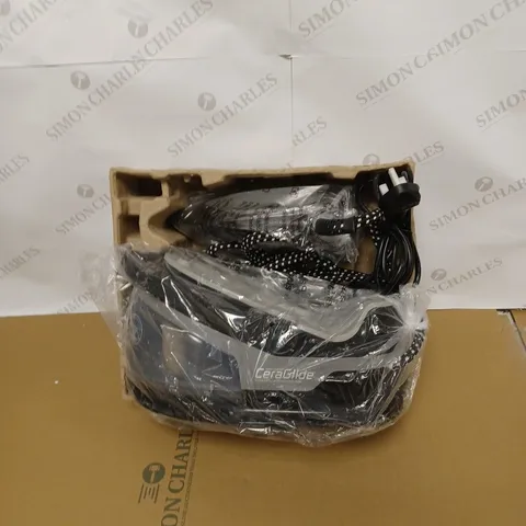 TOWER CERAGLIDE 2700W STEAM GENERATOR IRON