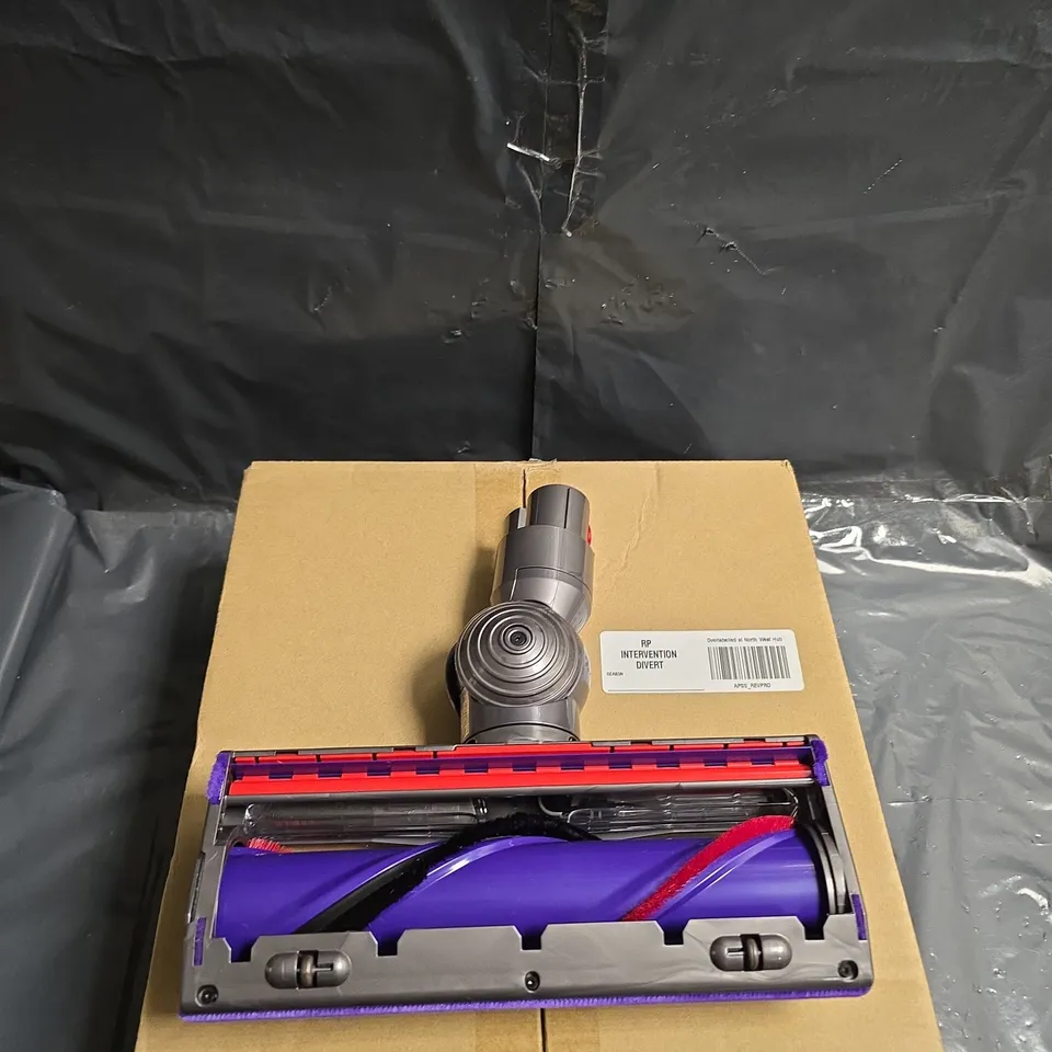 DYSON FLOORHEAD ATTACHMENT WITH PURPLE ROLLER AND ADAPTOR.