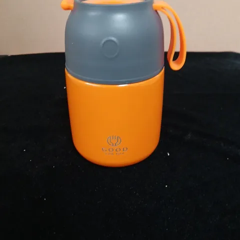 INSULATED DRINK BOTTLE WITH ORANGE BASE AND GREY CAP.