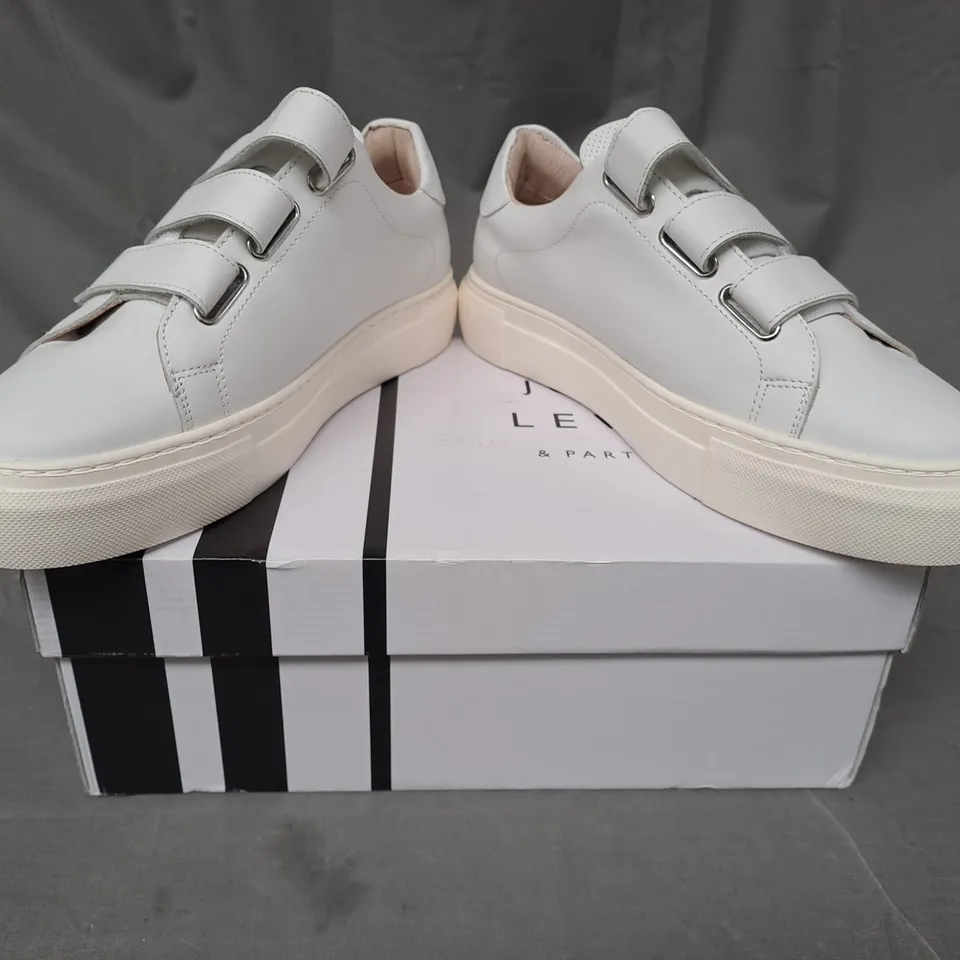 BOXED PAIR OF JOHN LEWIS FAWNE SHOES IN WHITE SIZE 6