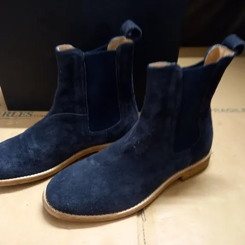 BOXED PAIR OF REPRESENT NAVY CHELSEA BOOTS - 7/41