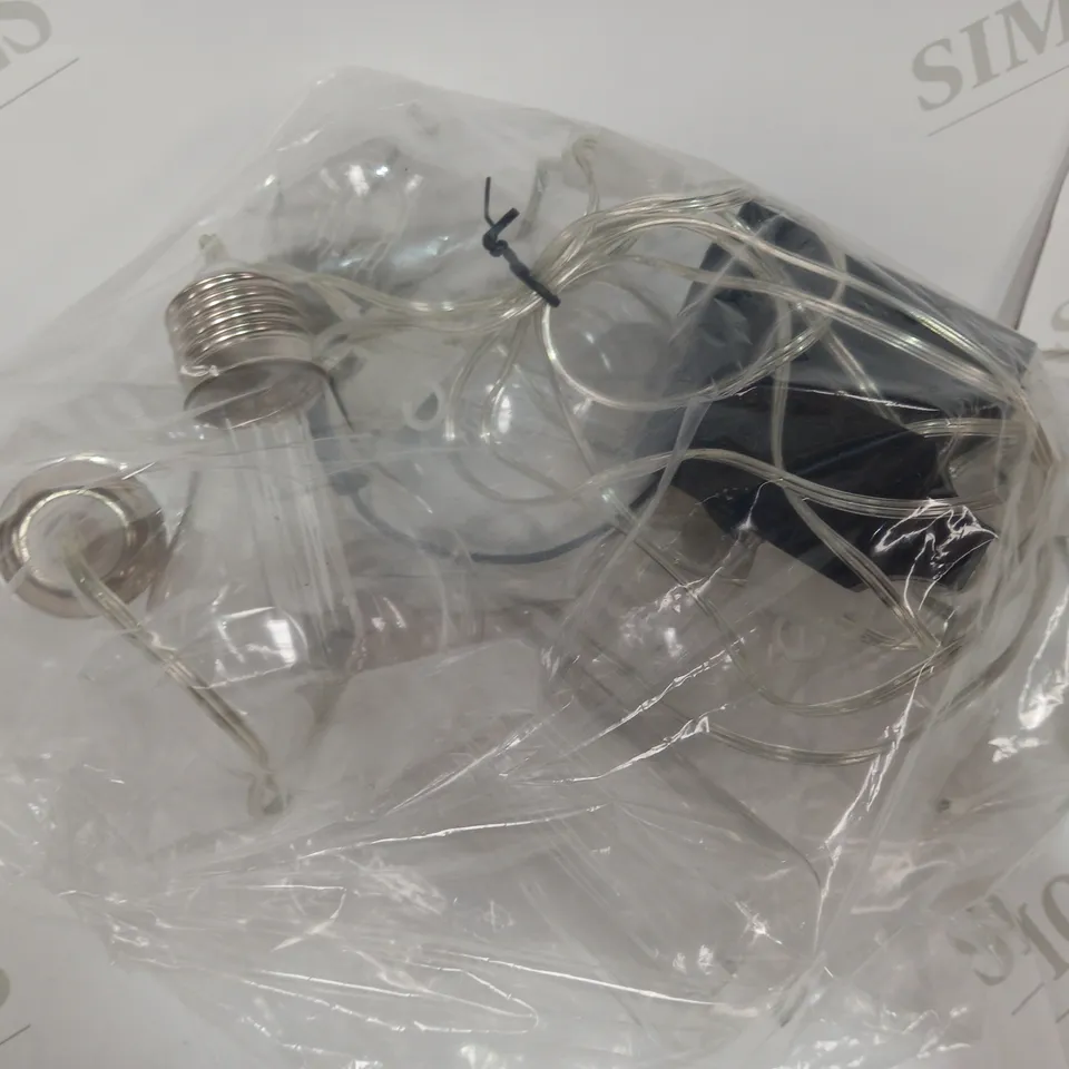 BULB THEMED STRING LIGHTS