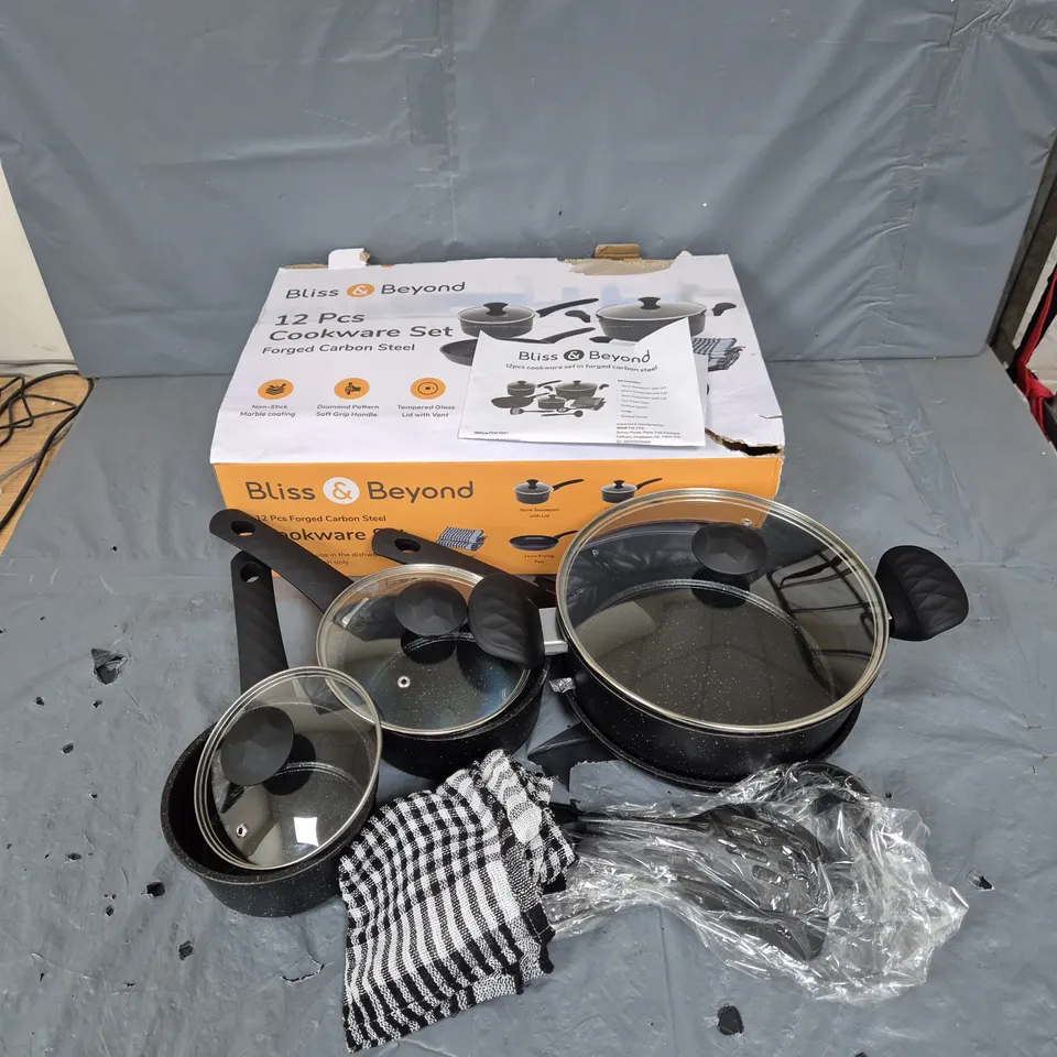 BOXED BLISS & BEYOND 12PCS COOKWARE SET IN FORGED CARBON STEEL - COLLECTION ONLY