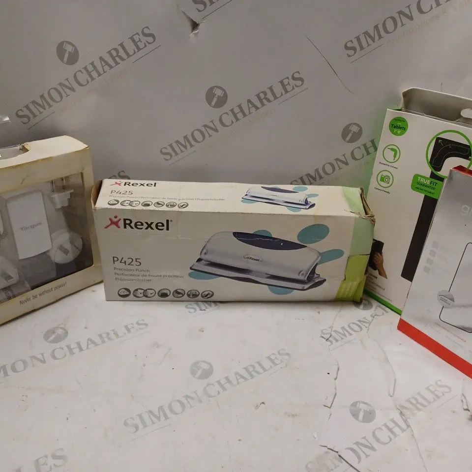 APPROXIMATELY 22 ASSORTED ELECTRIXAL ITEMS TO INCLUDE OHONE CASES, REXEL P425 HOLE PUNCH, TARGUS WALL CHARGER, ETC