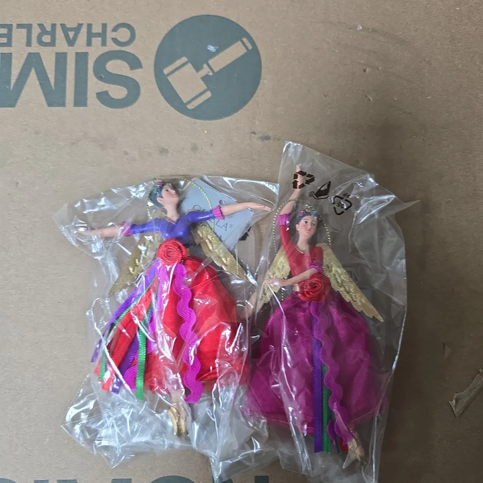 BOX OF GISELA GRAHAM SMALL DECORATIONS 