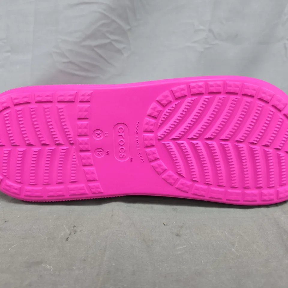 UNBOXED PAIR OF CROCS CLASSIC CRUSH BOOTS IN PINK SIZE UK M9/W10