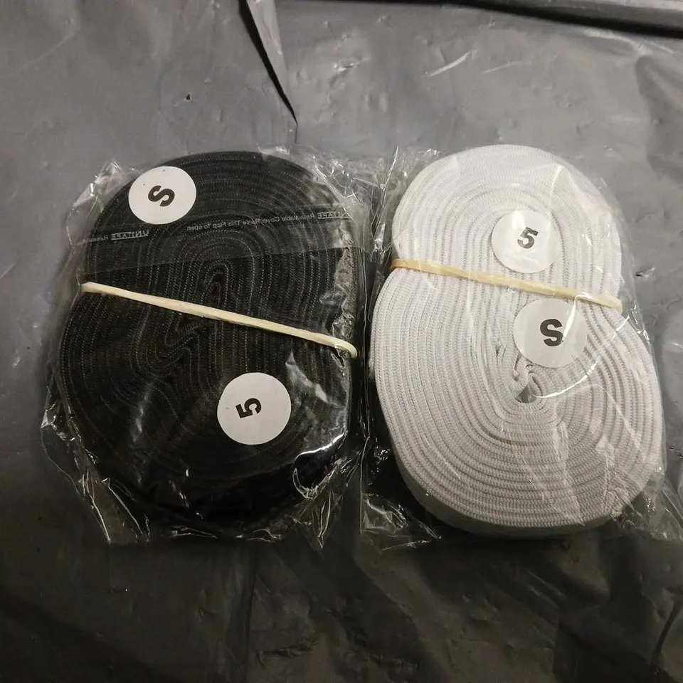 APPROXIMATELY 20 ROLLS OF ELASTIC IN BLACK/WHITE