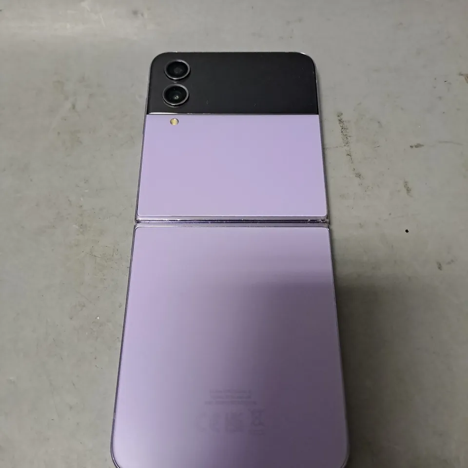 SAMSUNG GALAXY Z MOBILE PHONE IN PURPLE