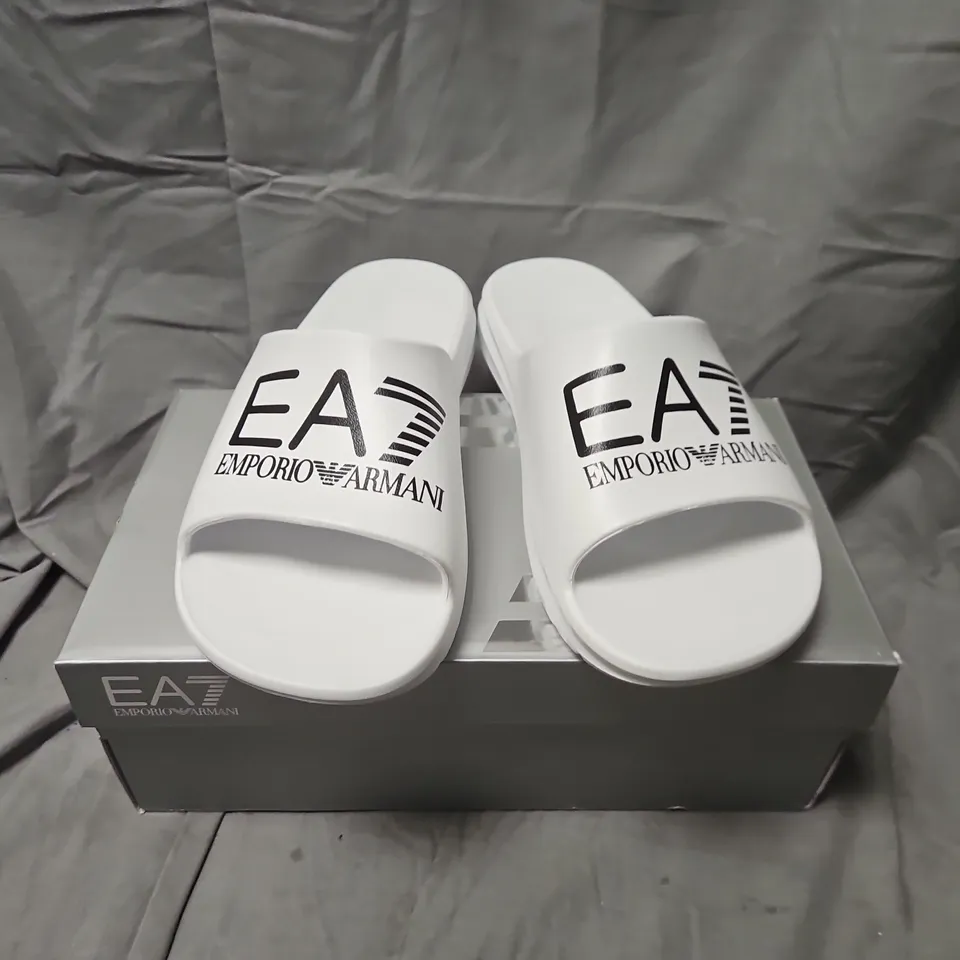 BOXED EA7 EMPORIO ARMANI SLIDES – WHITE, UK 9.5 (EU 44) BEACHWEAR