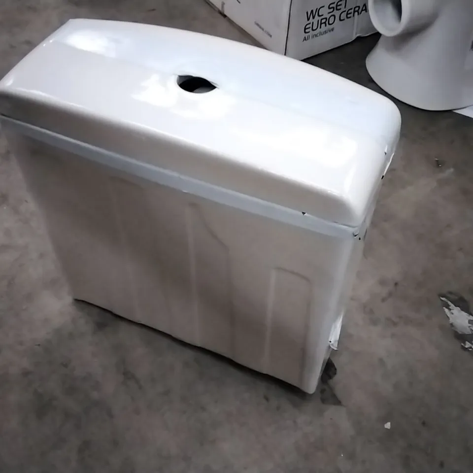 WHITE CERAMIC TOILET CISTERN 