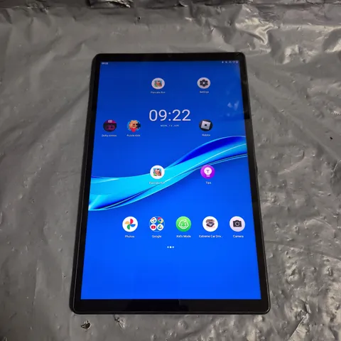 LENOVO TAB M10