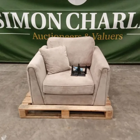 MESSINA STANDARD BACK FABRIC ARMCHAIR