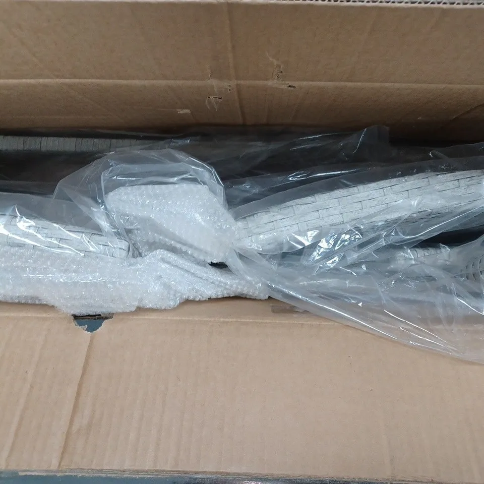 BOXED EVERYDAY ATHENS TETE A TETE (1 BOX)