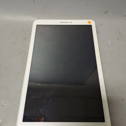 SAMSUNG GALAXY TABLET E 