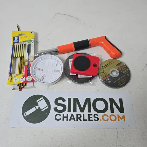 APPROXIMATELY 12 ASSORTED HOUSEHOLD ITEMS TO INCLUDE CISIVIS CUTTING WHEEL, MINI SILENCING FIXER, STAEDTLER PENCILS, ETC