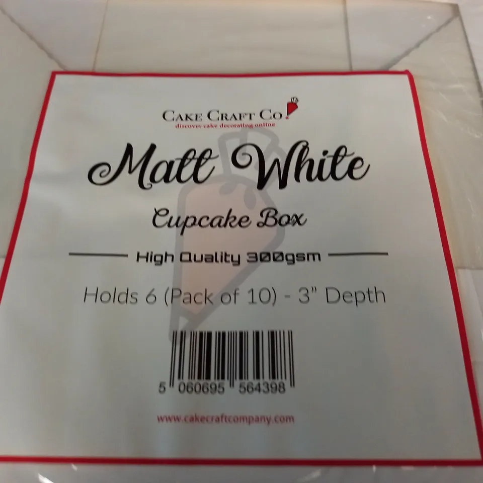 LOT OF 10 PACKS OF MATT WHITE CUPCAKE BOXES - HOLDS 6 CAKES / PACKS OF 10 