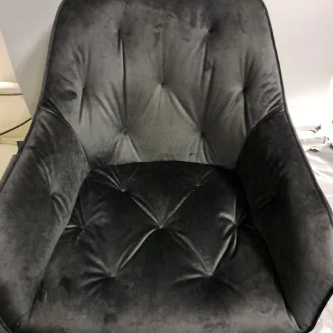 BLACK FABRIC CHAIR ON ADJUSTABLE WHEELED BASE