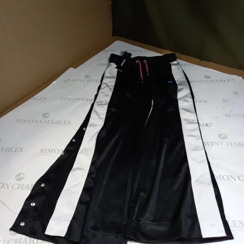 DISEL BLACK/WHITE TRACK PANTS SIZE 8