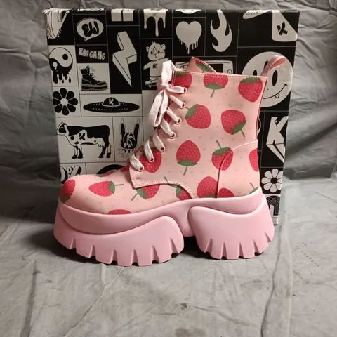 STRAWBERRY SHORTCAKE PINK BOOTS – UK 5 