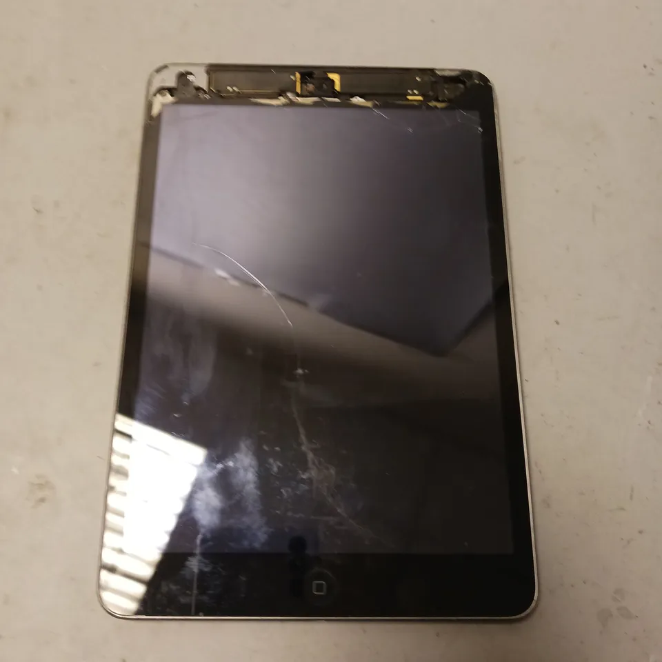 UNBOXED APPLE IPAD TABLET - A1455