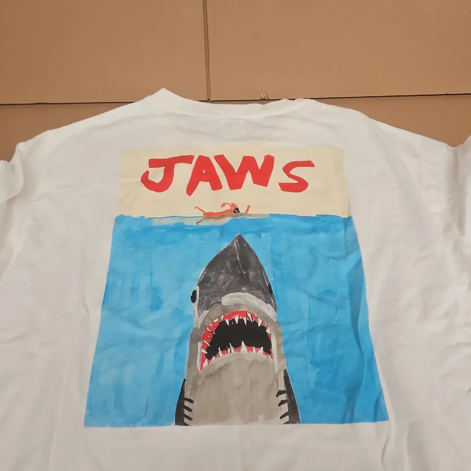 JAWS GRAPHIC T-SHIRT – SIZE XL