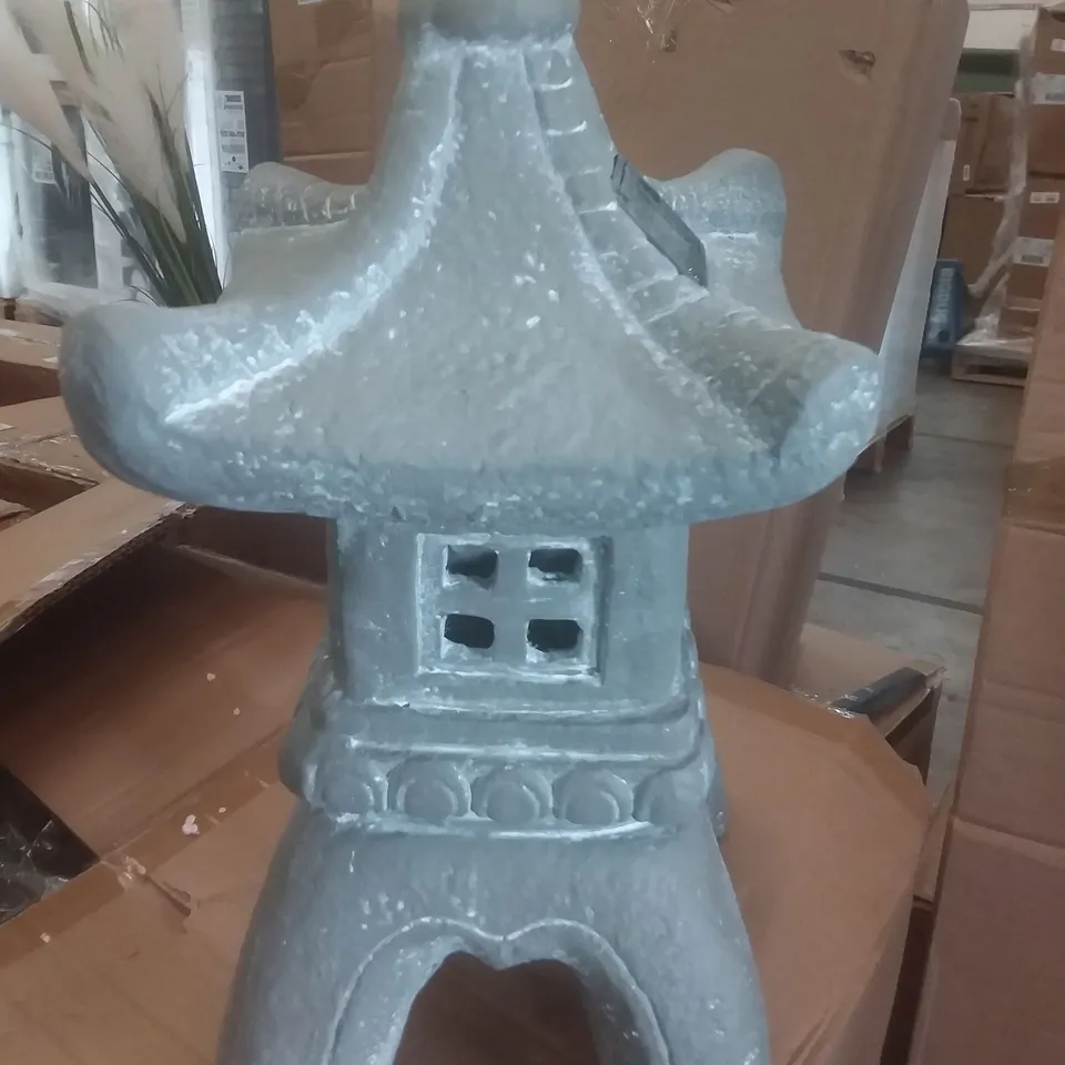 BOXED CERAMIC LED SOLAR PAGODA ORNAMENT