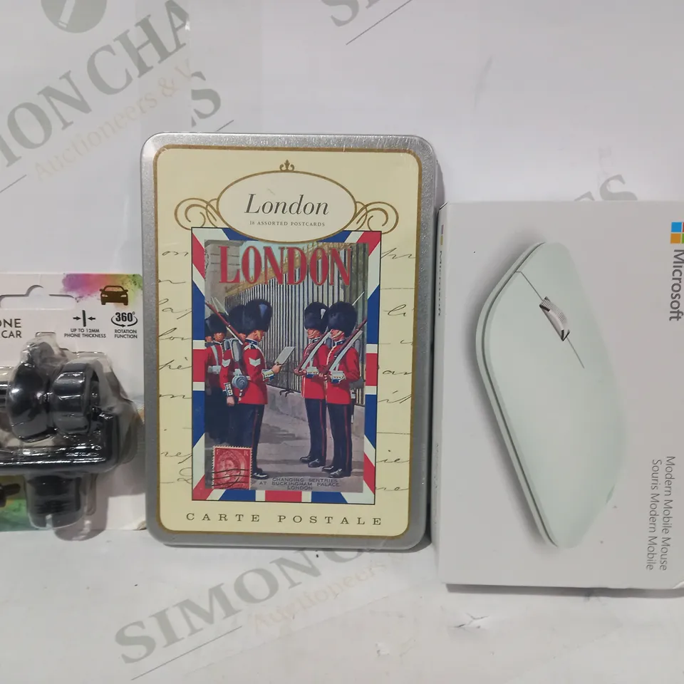 LOT OF APPROXIMATELY 10 ASSORTED HOUSEHOLD ITEMS TO INCLUDE MICROSOFT MODERN MOBILE MOUSE, LONDON ASSORTED POSTCARDS, SMARTPHONE HOLDER FOR CAR, ETC