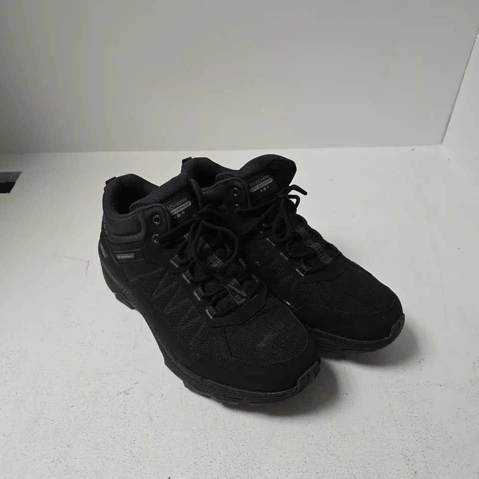 SKECHERS WATERPROOF BOOTS - BLACK, UK 8