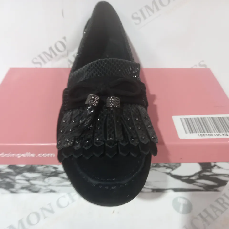 BOXED PAIR OF MODA IN PELLE ETHELIA BLACK SUEDE LOAFERS - SIZE 6