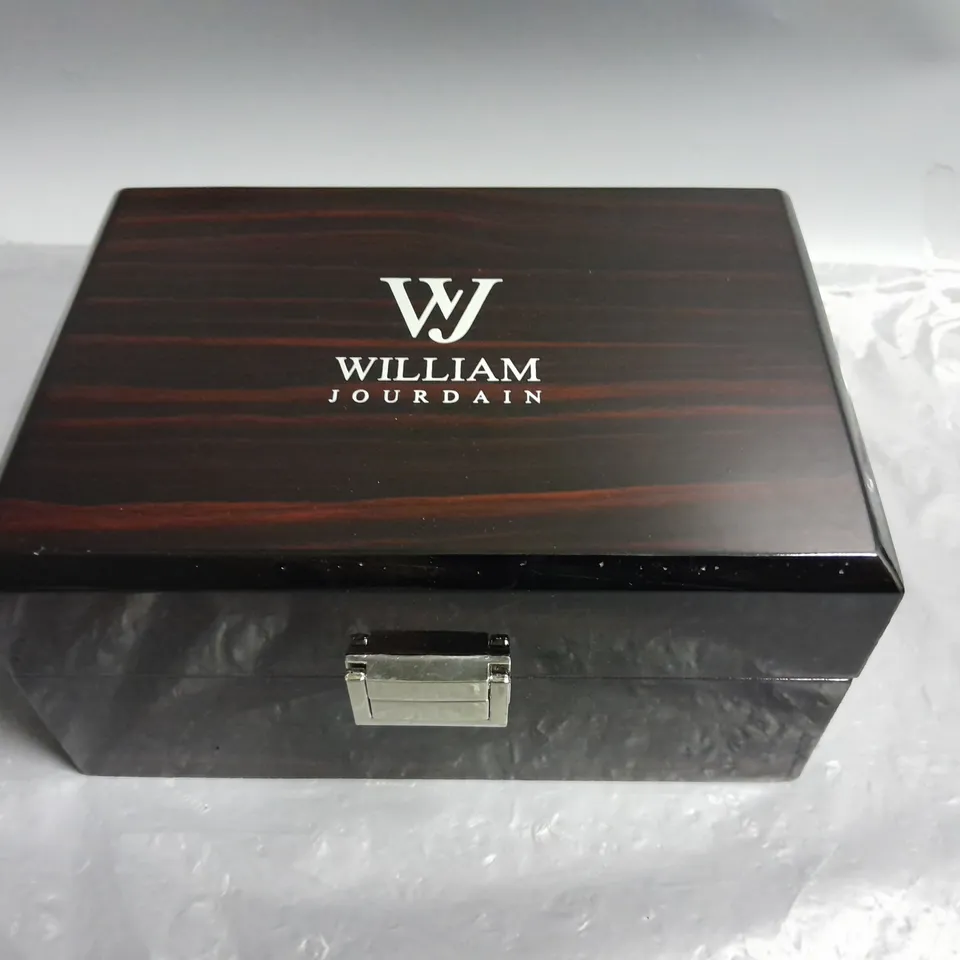 MENS WILLIAM JOURDAIN ULTRA DIVER NH35 AUTOMATIC MOVEMENT WATCH WITH STAINLESS STEEL CASE & STRAP, SAPPHIRE CRYSTAL & CERAMIC BEZEL IN LUXURY GIFT BOX