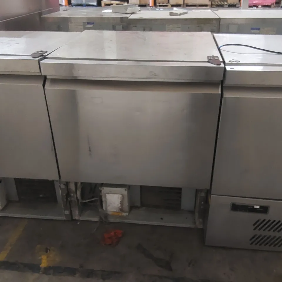 WILLIAMS H5UCR290R1 COMMERCIAL FRIDGE