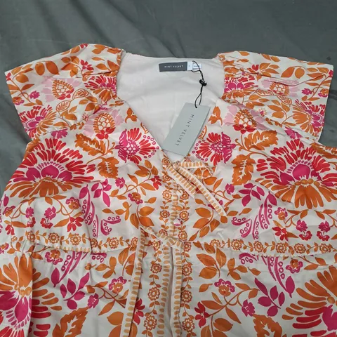 MINT VELVET PLACEMENT PRINT PUFF TOP - 16