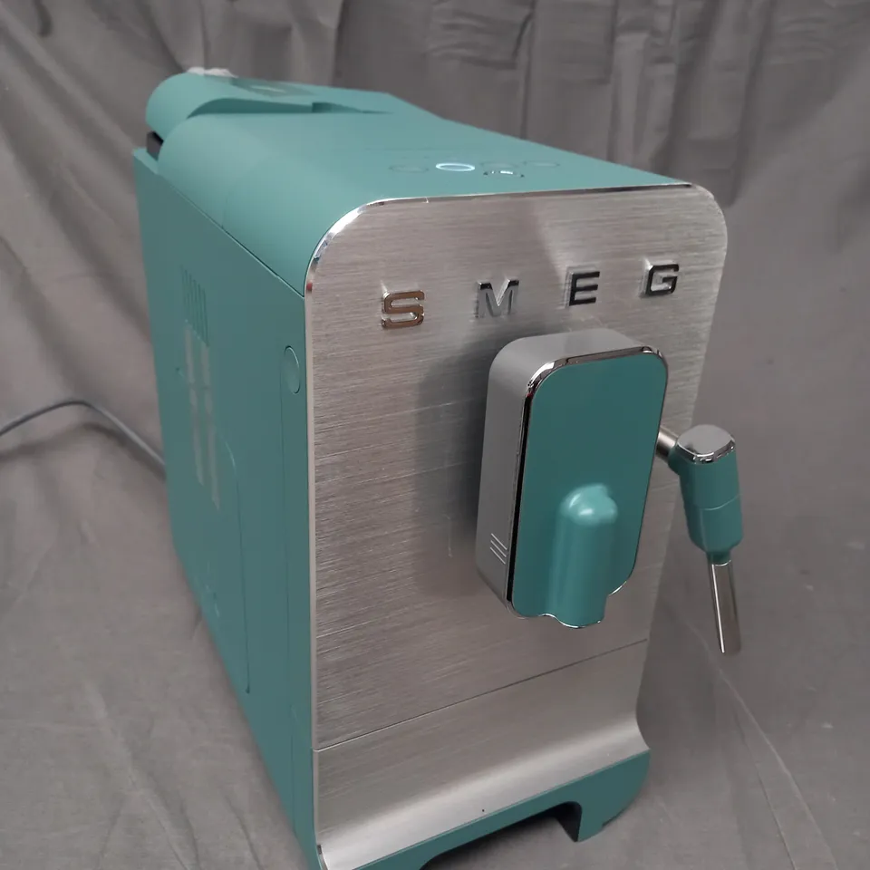 BOXED SMEG BEAN TO CUP COFFEE MACHINE