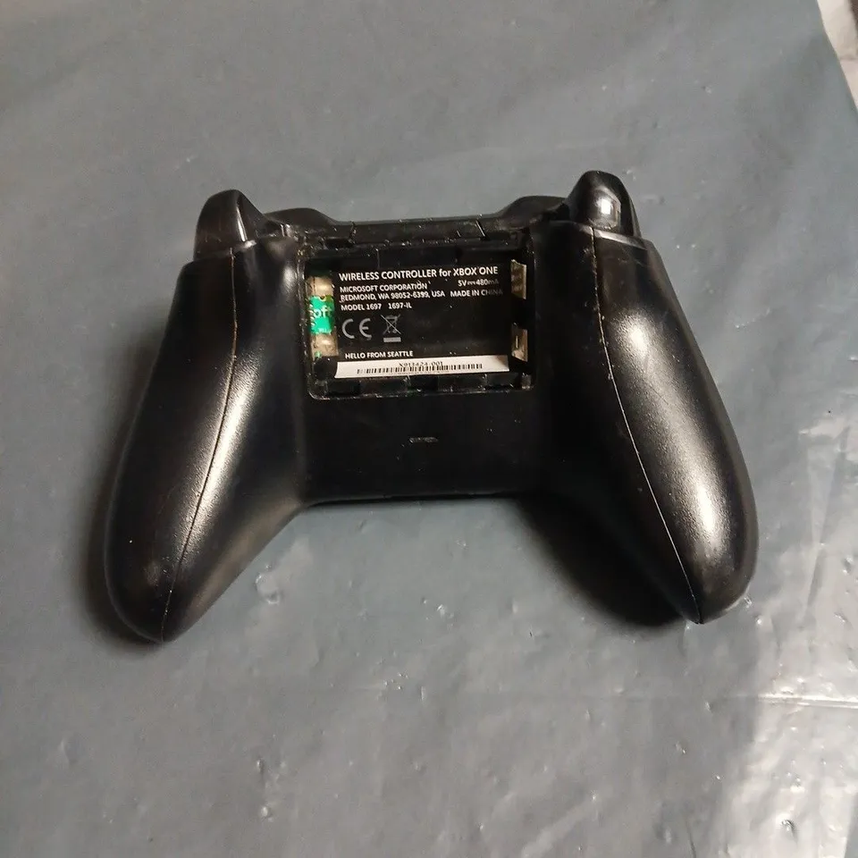 XBOX ONE WIRELESS CONTROLLER