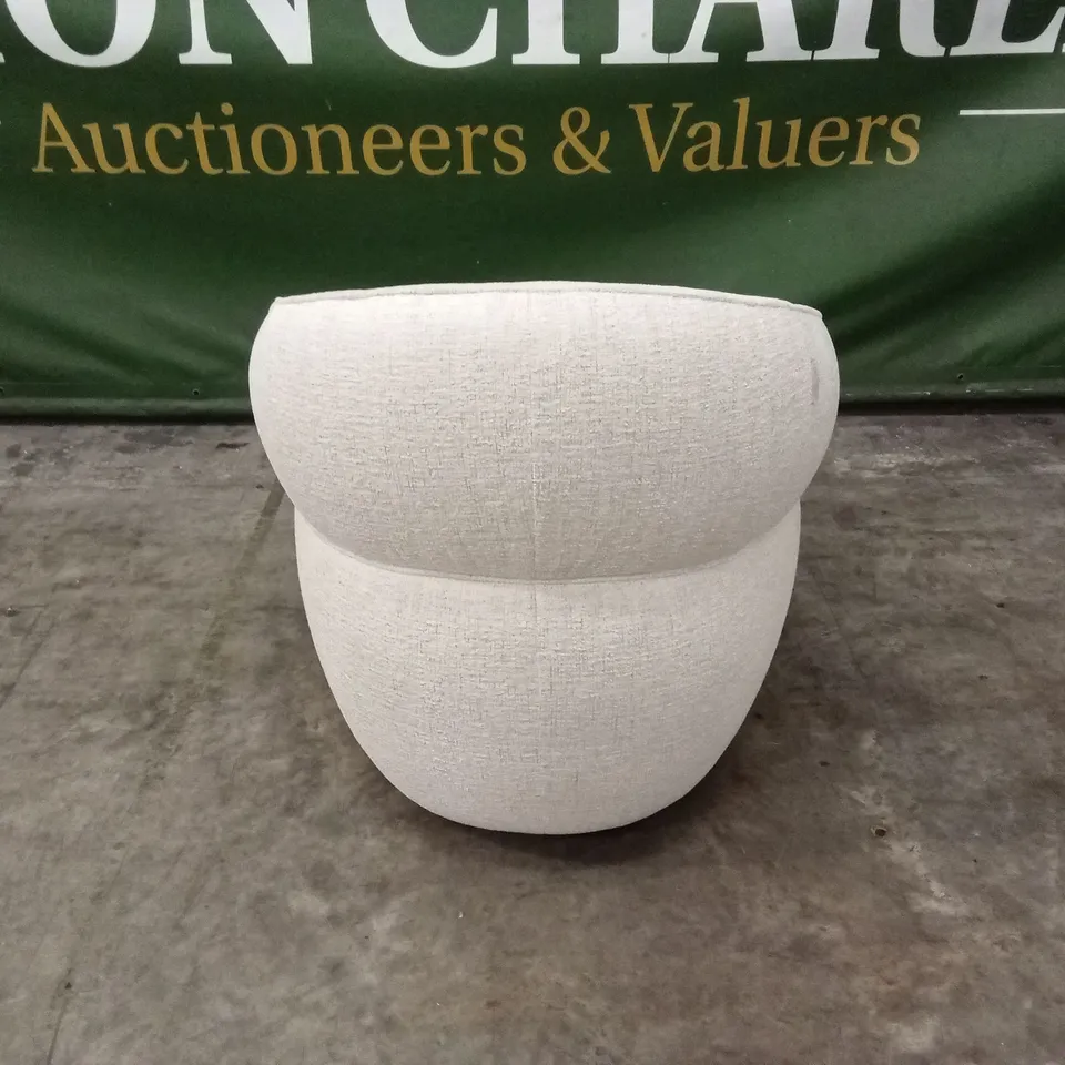 QUALITY DESIGNER ITALIAN MADE SUNI SWIVELLING CHAIR, FABRIC