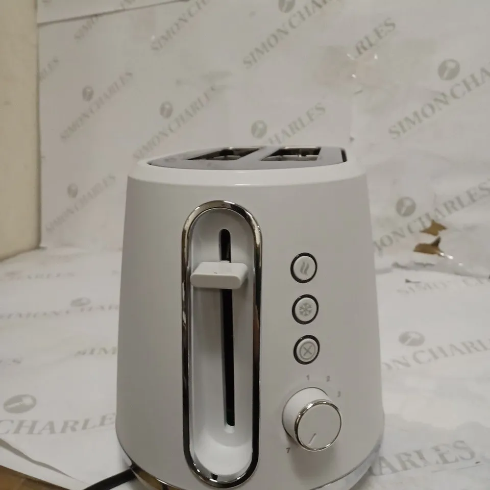 CUISINART 2 SLICE TOASTER