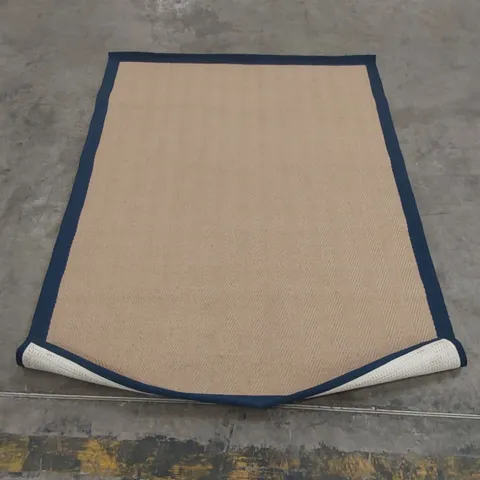 QUALITY DESIGNER AREA RUG - APPROXIMATELY 165 x 120cm