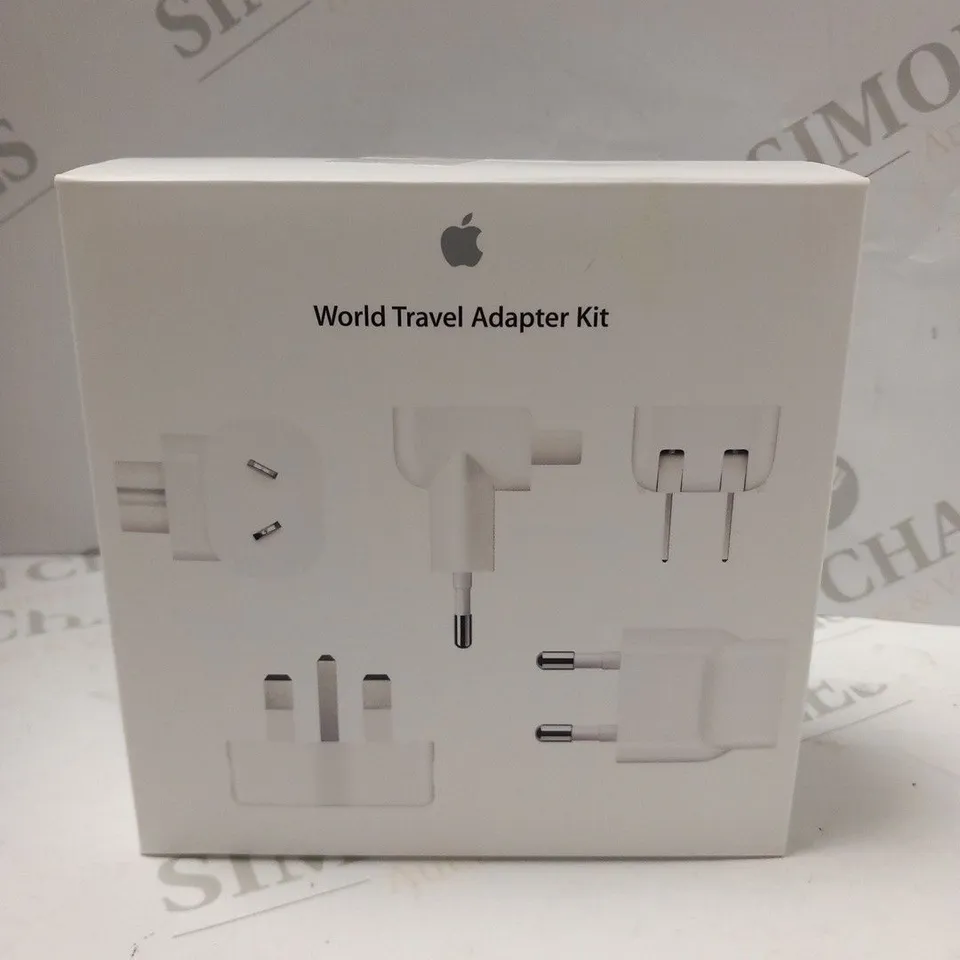 BOXED APPLE WORLD TRAVEL ADAPTER KIT