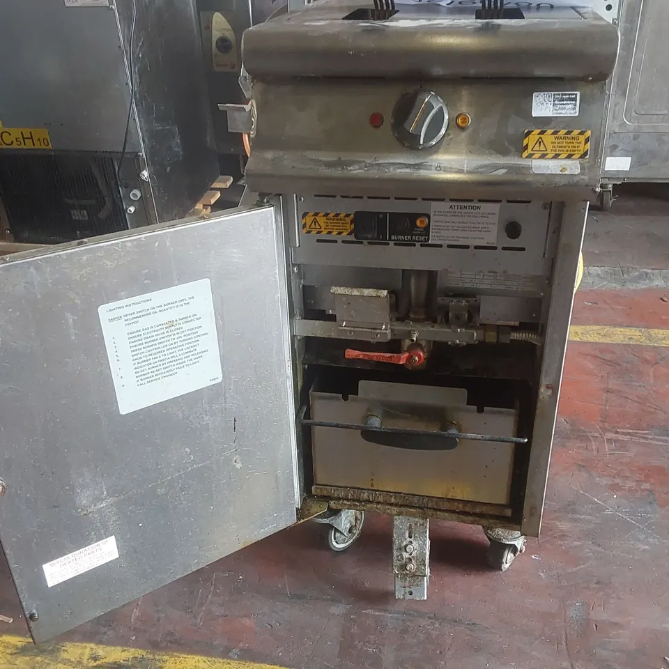 FALCON COMMERCIAL GAS TWIN BASKET FRYER