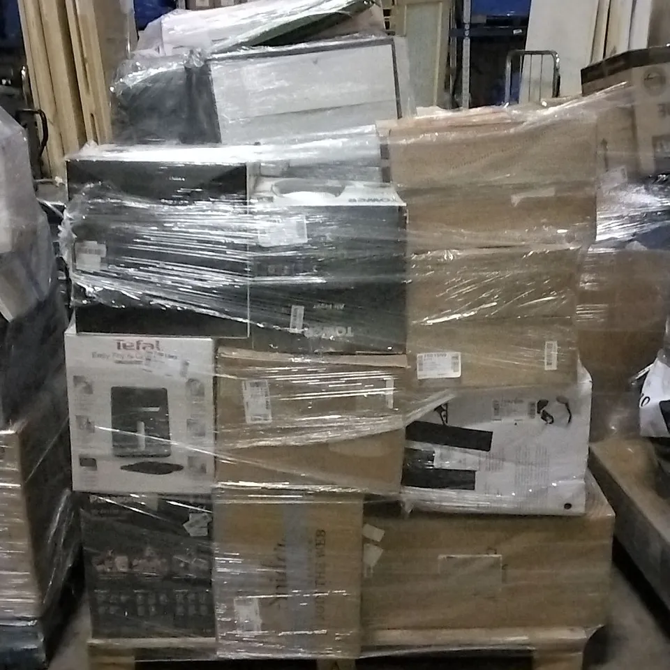 PALLET OF APPROXIMATELY 21 ASSORTED PRODUCTS TO INCLUDE;