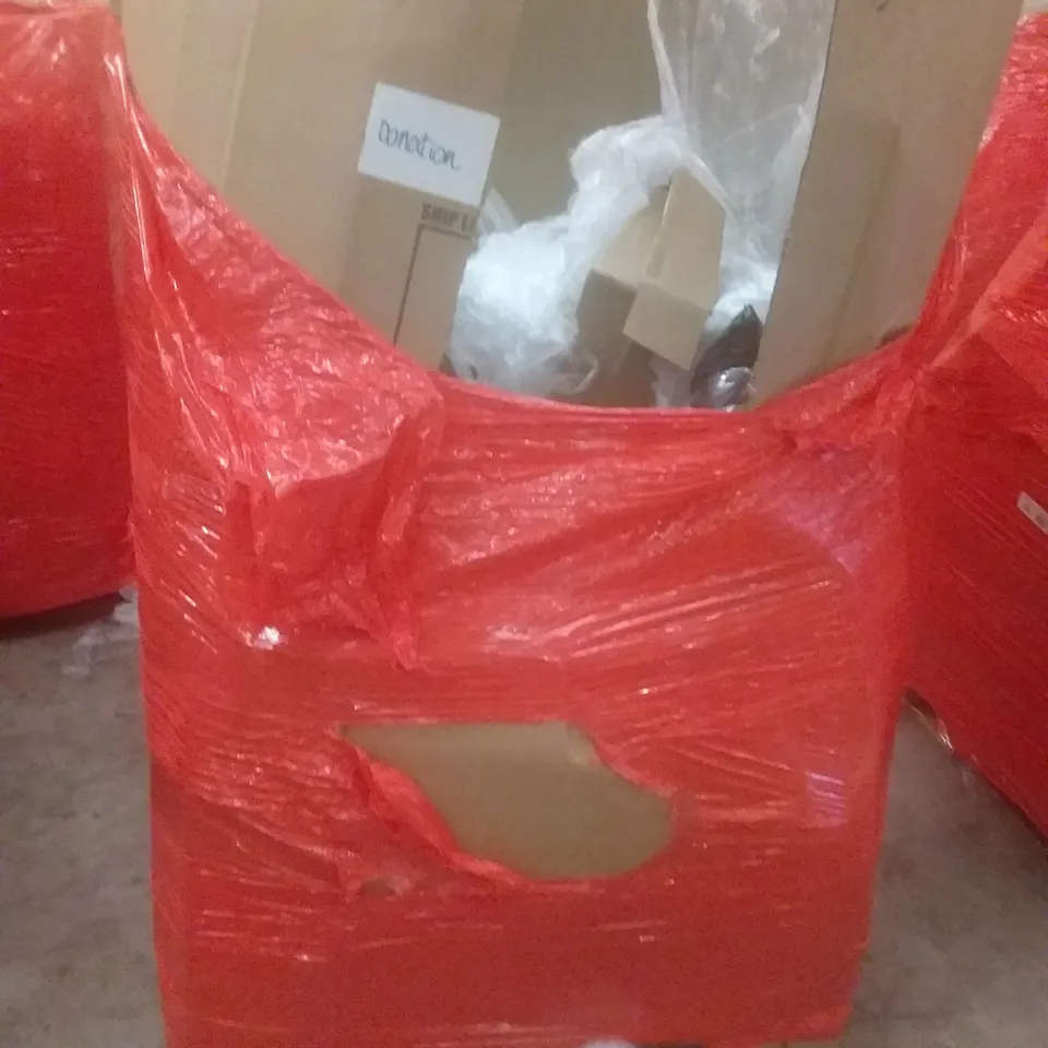 PALLET OF ASSORTED ITEMS INCLUDING OFFICE CHAIR, MIRROR CABINET, TOILET SEAT, PRINTER, SMALL SUITCASE